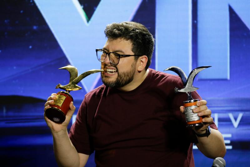 agencia UNO - Hizo honor a su apodo: Revive la exitosa rutina de Luis Slimming, "Don Comedia", en Viña 2024