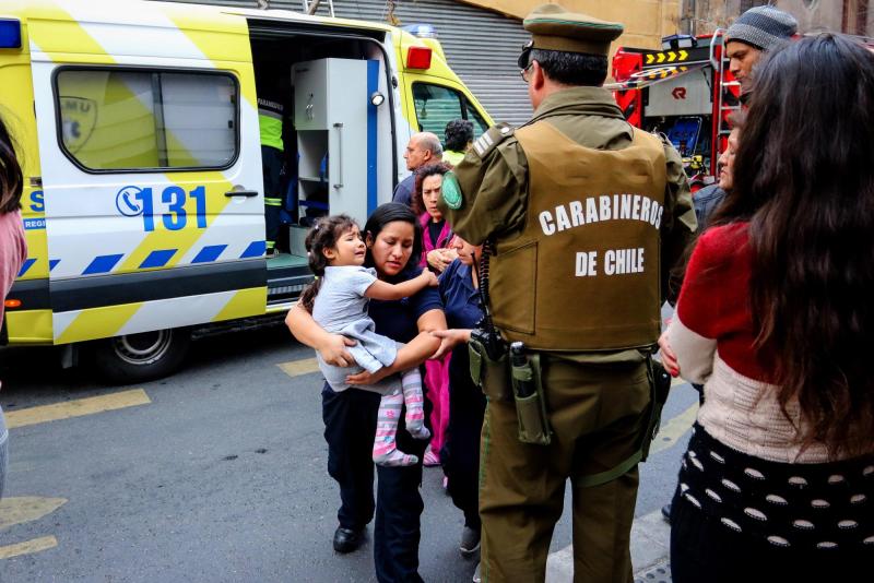 Referencial/Agencia Uno - Carabinero logra salvarle la vida a bebé de tres meses