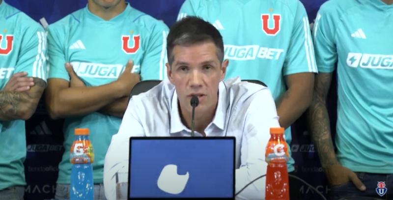 Michael Clark mostró su molestia ante suspensión de partido de U de Chile en Estadio Nacional. / Foto: Captura