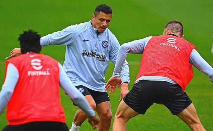 Alexis Sánchez sufre en Alexis Sánchez - Crédito: @alexis_officia1