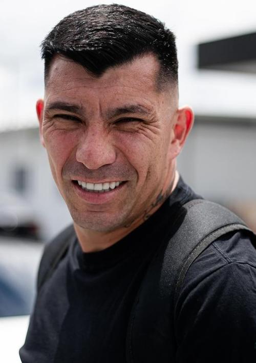 Gary Medel se sometió a tratamiento capilar - Crédito: @vascodagama
