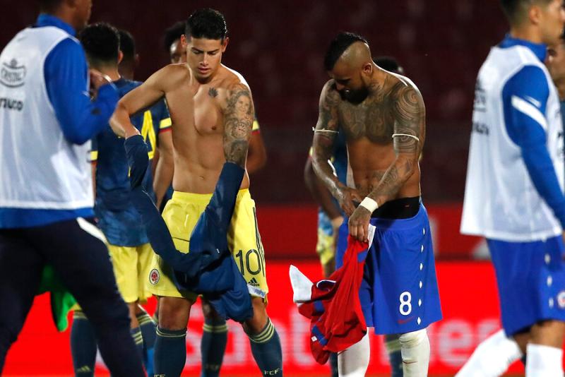 Hinchas de Colo Colo enloquecen y piden el fichaje de James Rodríguez - Crédito: Photosport.