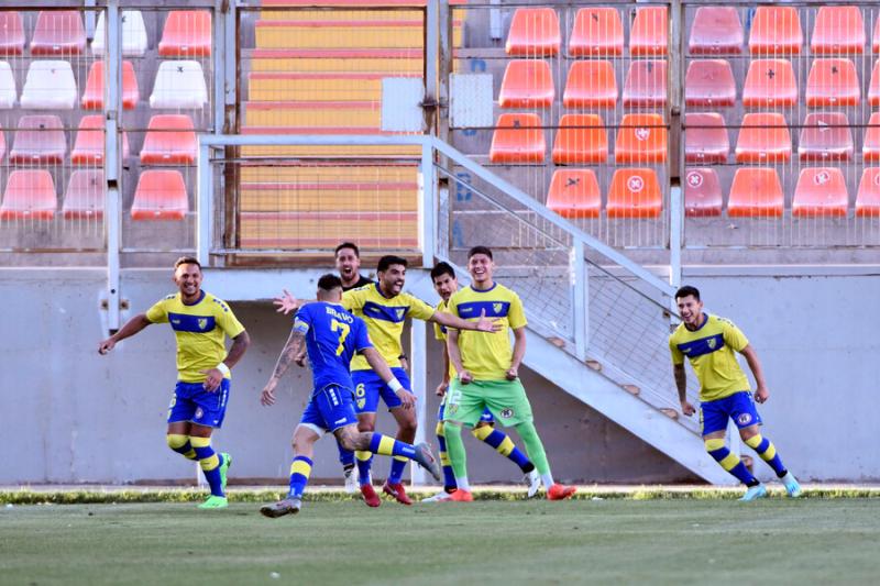 Barnechea oficializó a 12 refuerzos para la Primera B 2024 - Crédito: Photosport.