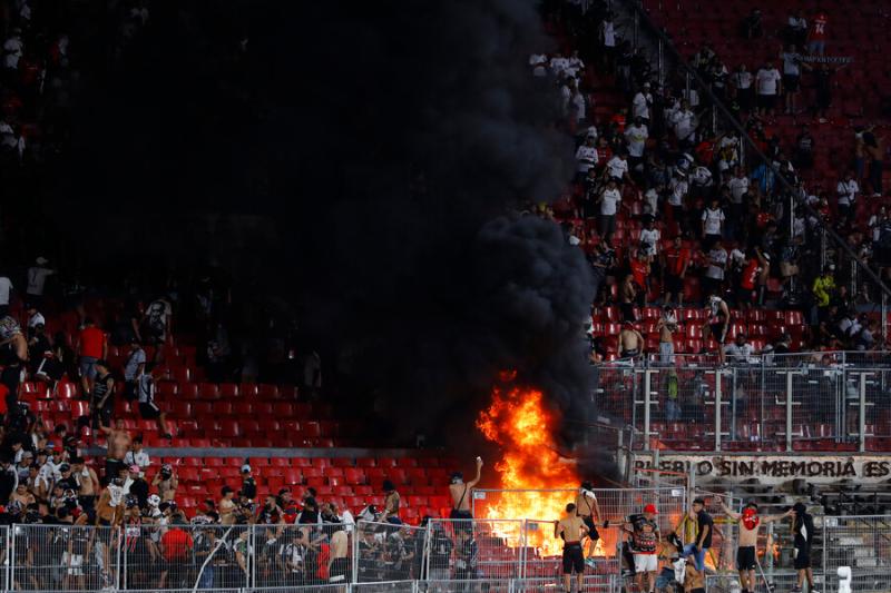 La Supercopa entre Huachipato y Colo Colo se suspendió por incidentes - Crédito: Photosport