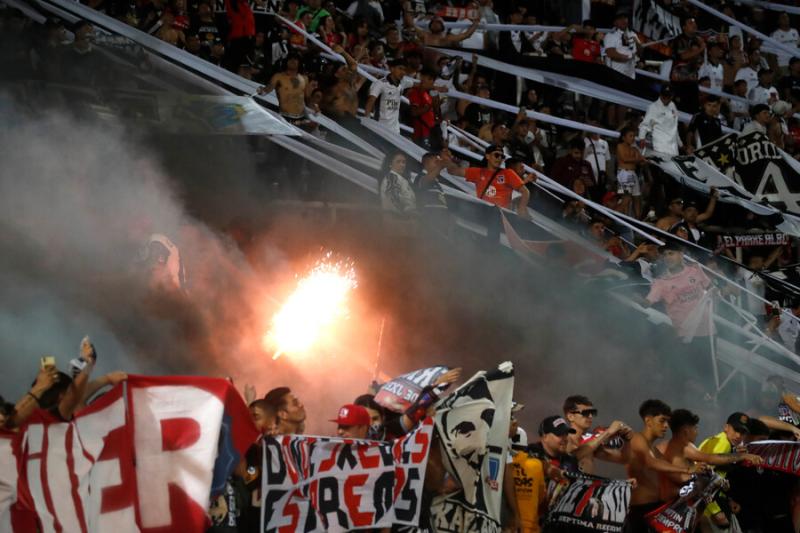 Colo Colo todavía no anuncia el proceso de venta de entradas para recibir a Godoy Cruz - Crédito: Photosport.