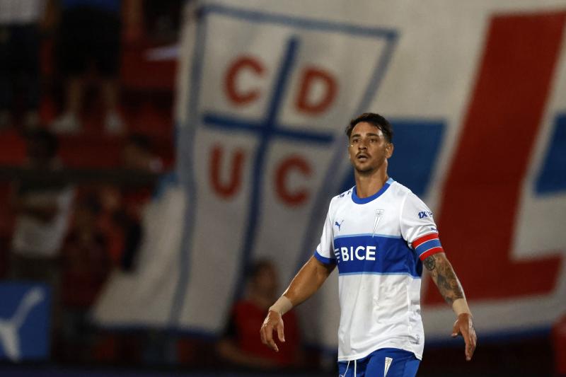 Fernando Zampedri está cada vez más cerca de superar en la UC al ex U de Chile, Rodrigo Barrera - Créditos: Photosport