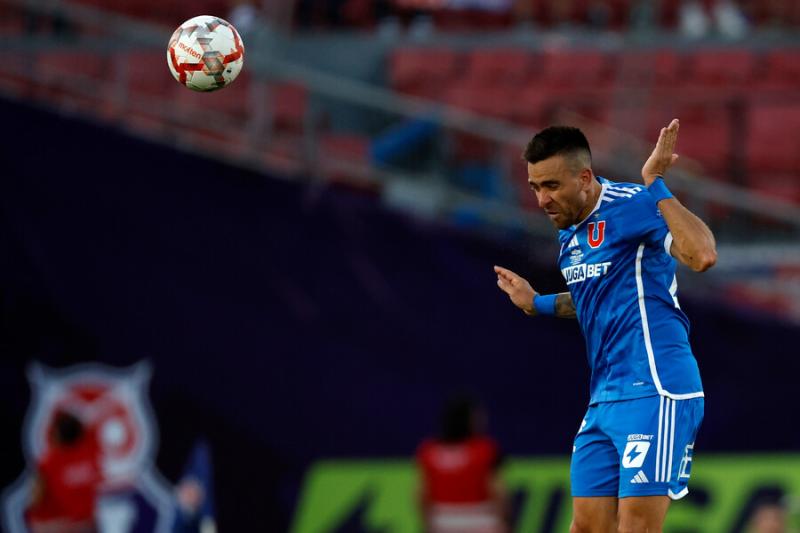 Matías Zaldivia emocionó a sus compañeros en U de Chile - Crédito: Photosport.