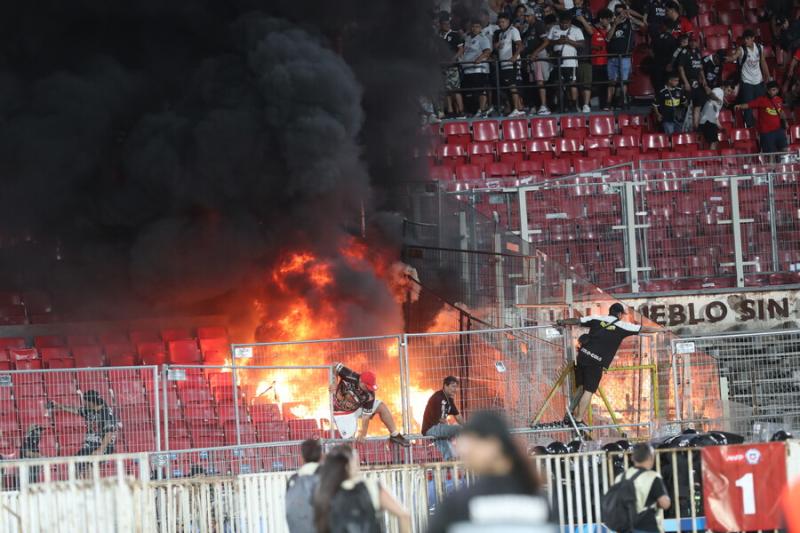 Agencia Uno - Incidentes en el Estadio Nacional