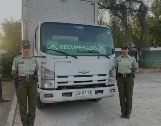 Carabineros de Chile - Camión robado en Macul fue recuperado