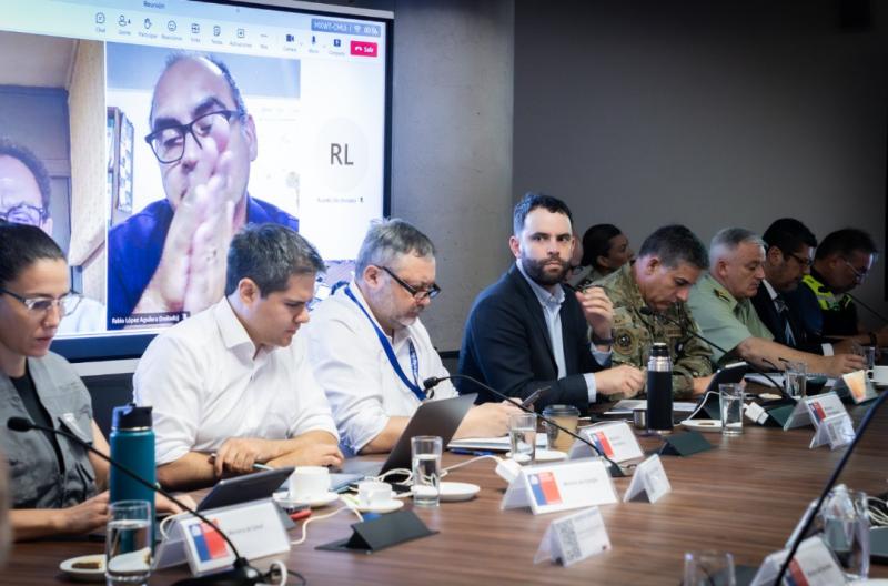 X @rmontero_ - Reunión de COGRID por incendios forestales