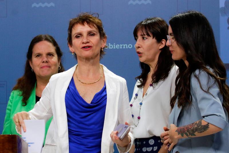 ATON - Ministras Maya Fernández, Carolina Tohá y Camila Vallejo