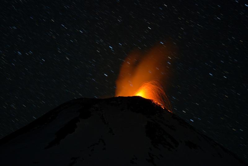 Agencia Uno - Se mantiene Alerta Amarilla por actividad del Volcán Villarrica