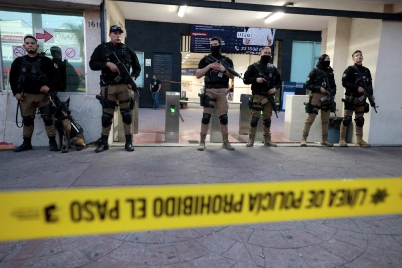 Un hombre asesina a dos mujeres en una universidad en México