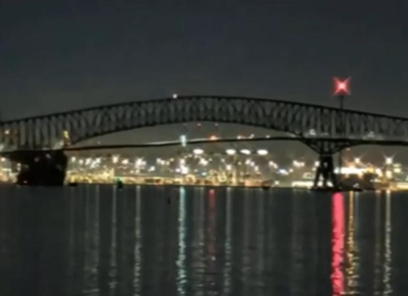 Las increíbles imágenes de la caída del Puente de Baltimore