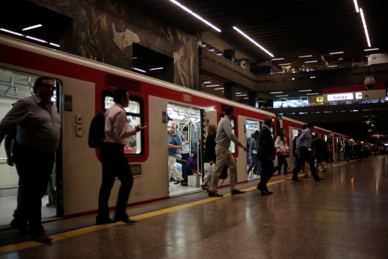 Agencia Uno - "Súper lunes": El plan especial del Metro para evitar aglomeraciones