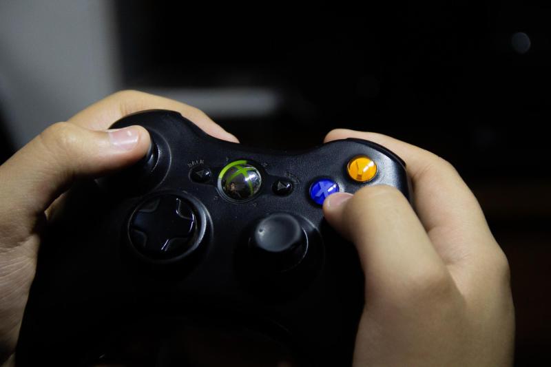 Agencia Uno - Plantean conexión entre el sedentarismo digital y la disfunción eréctil