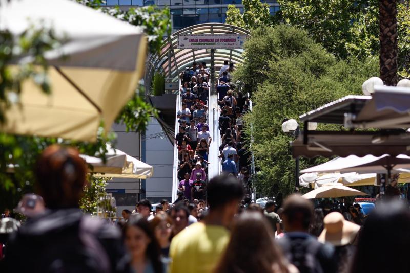 Agencia Uno - Horario malls y supermercados en Semana Santa