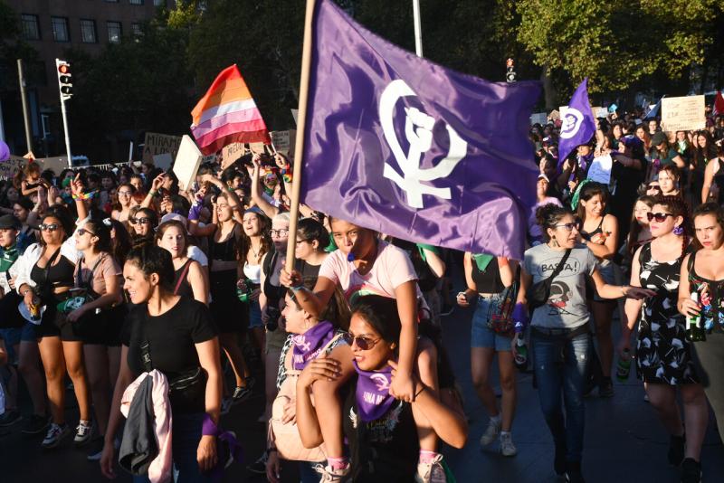 Agencia Uno - "Sacar a tu hija del feminismo": La conferencia que se hará en abril y que genera comentarios en redes sociales