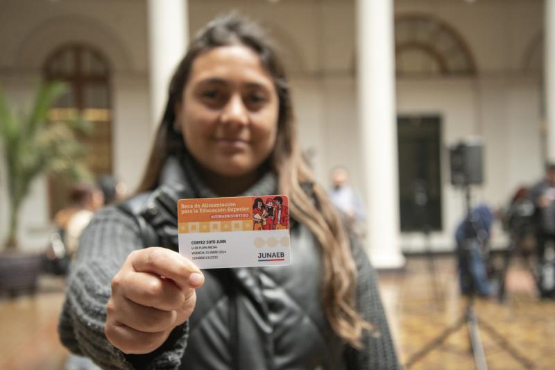 Agencia Uno - Tarjeta Junaeb: Cuándo la cargan y de cuánto es el monto