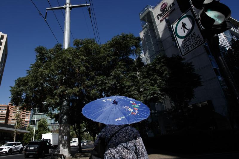 Agencia Uno - Altas temperaturas en Santiago