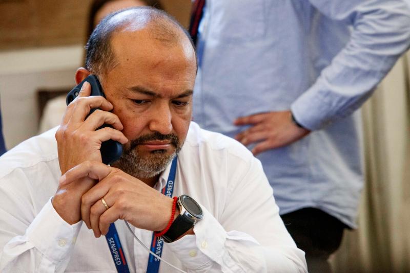 Solicitud de renuncia al director de Senapred: Su choque con el Presidente Boric por la reconstrucción