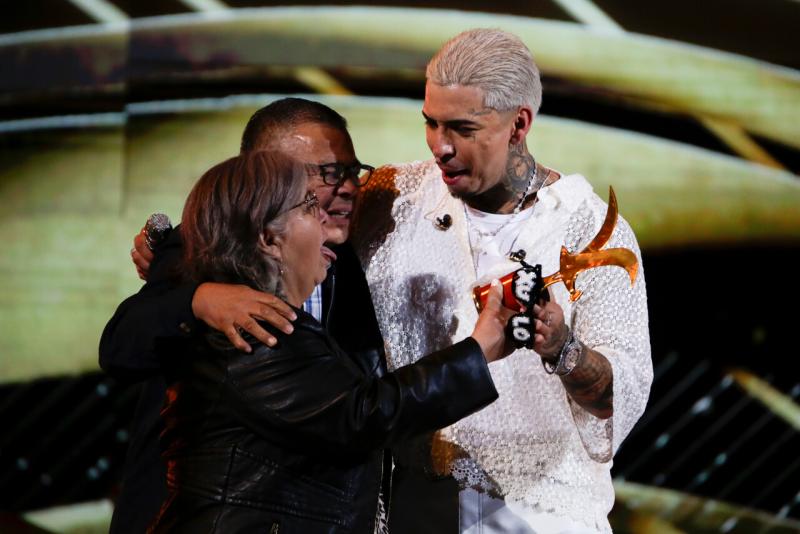 Agencia Uno - Young Cister y sus padres en Viña 2024