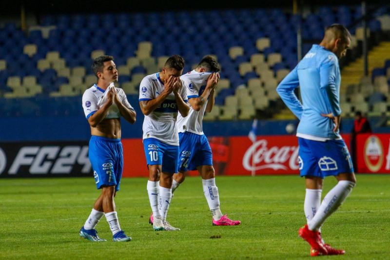 Agencia Uno - Nicolás Núñez deja la banca de Universidad Católica tras eliminación de la Copa Sudamericana