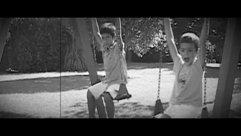 Los hijos de Bocelli, el de la derecha es Matteo