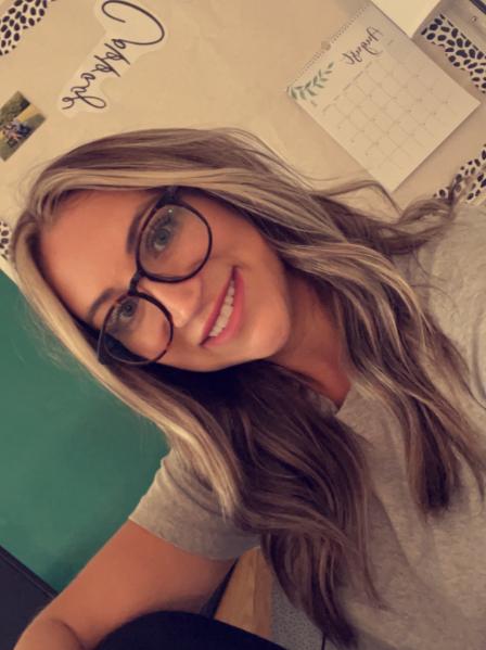 Briana Coppage, la profesora que tiene cuenta en OnlyFans - Captura