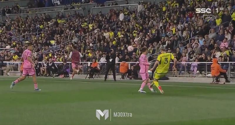 Lionel Messi fue víctima de una violenta patada en el último duelo de Inter Miami. / Foto: Captura