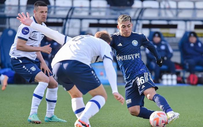 Jordhy Thompson quiere volver a Colo Colo - Crédito: @jordhyth_42