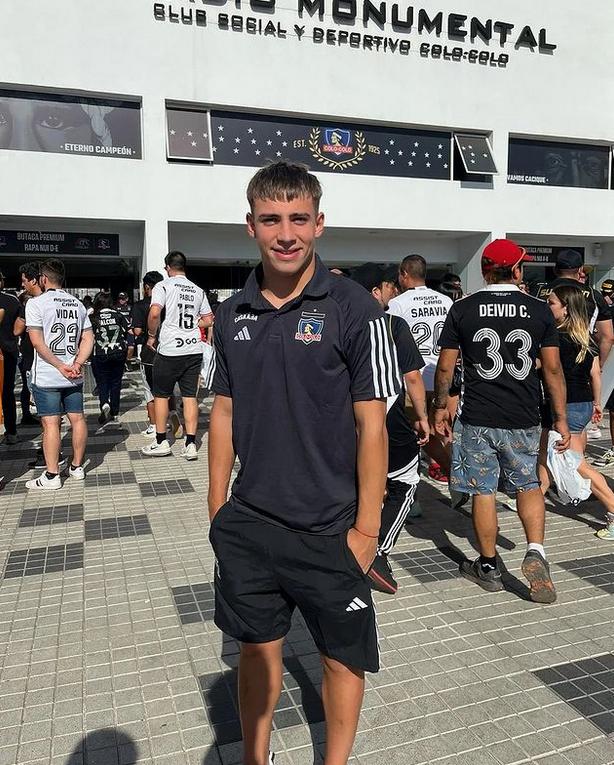 Él es Fidel Tourn, joven argentino de 17 años que llegó a Colo Colo / Créditos: Instagram