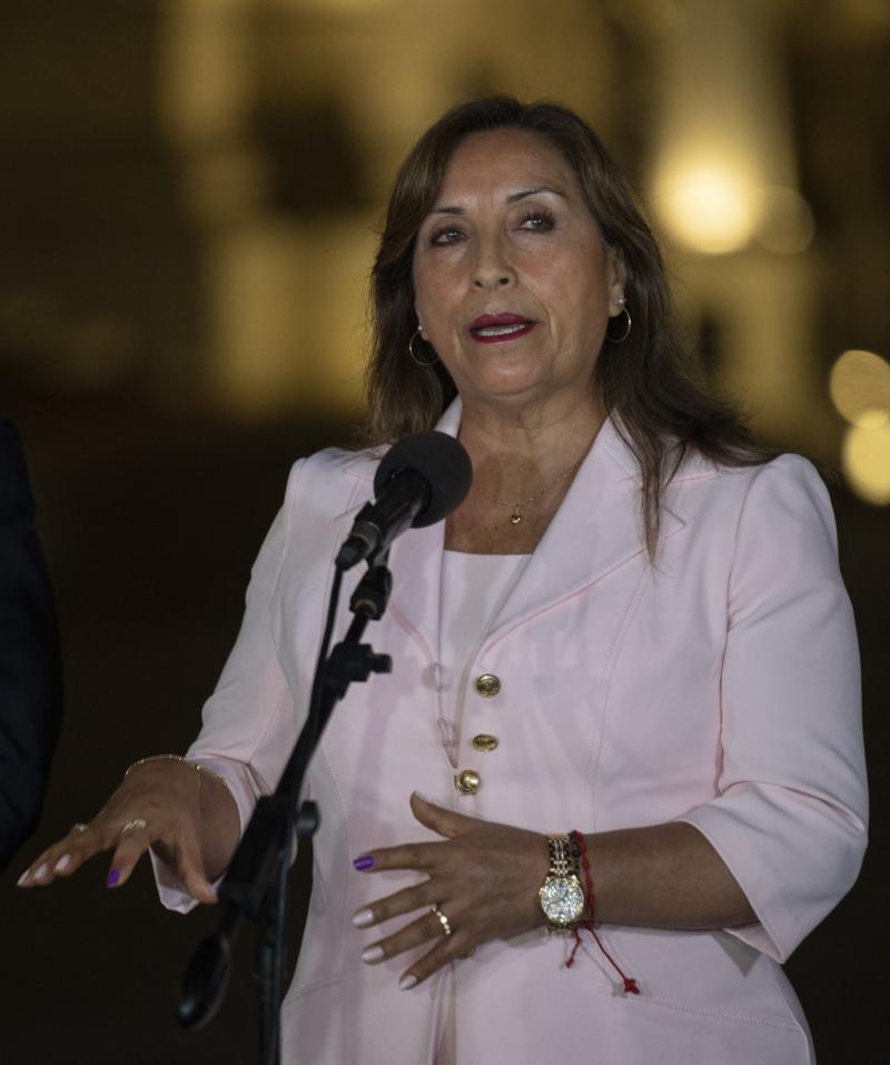 Caso Rolex: Policía de Perú allana la casa y oficina presidencial de Dina Boluarte