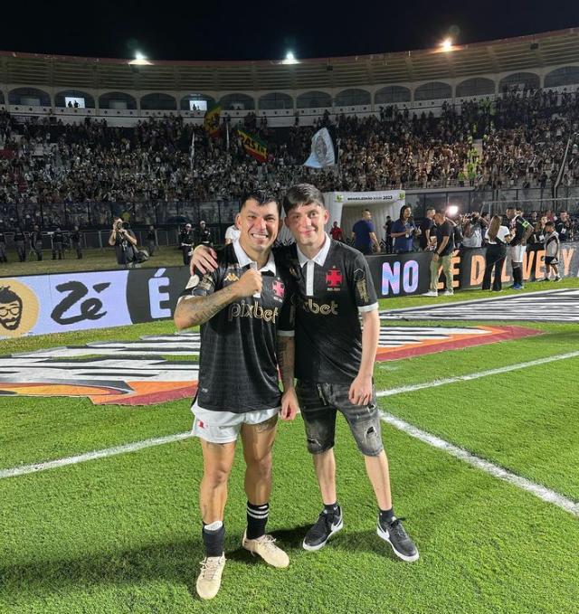 Hijo de Gary Medel quedó sin orden de alejamiento - Instagram