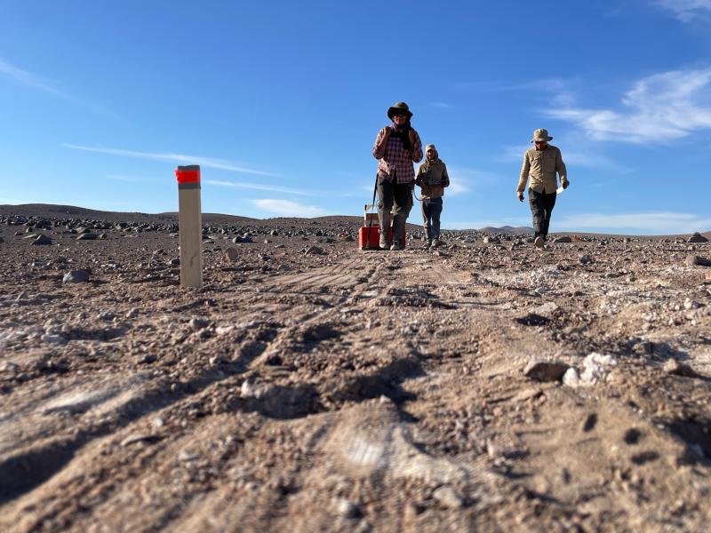 NoShade - Los polígonos fueron creados por las condiciones únicas en el Desierto de Atacama