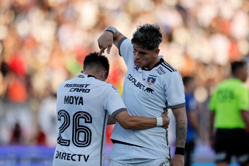 Carlos Palacios y Matías Moya anotaron para Colo Colo - Crédito: Photosport.
