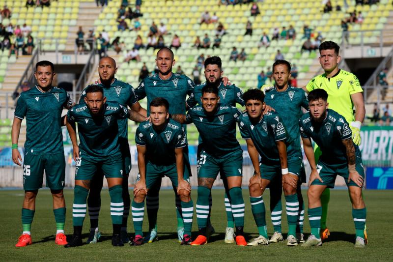 Santiago Wanderers sufre en la Primera B 2024 - Crédito: Photosport.