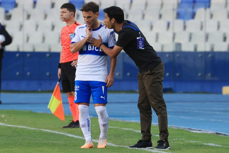 Nicolás Núñez fue despedido de la banca de Universidad Católica. / Photosport