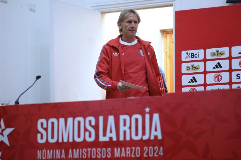 Ricardo Gareca habló de los jóvenes ausentes en la nómina de la Roja - Créditos: Photosport