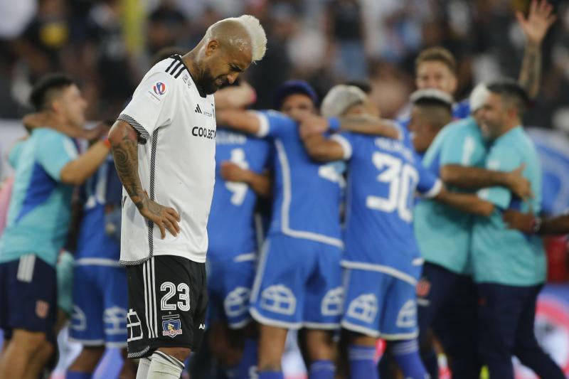Arturo Vidal jugó los 90 minutos por Colo Colo tras perder el invicto ante la U - Créditos: Photosport