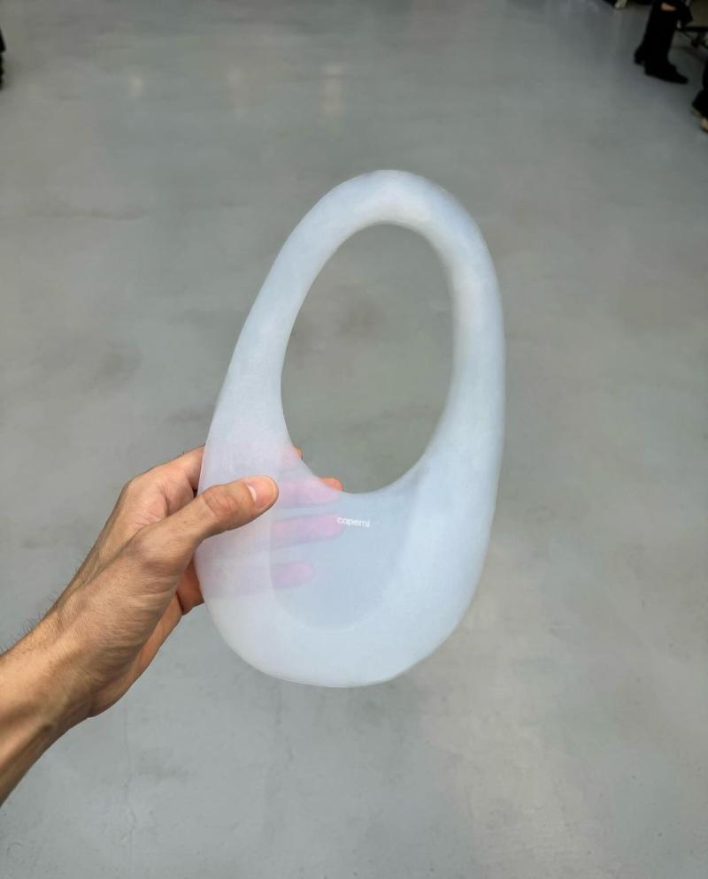 Bolso hecho de 99% aire