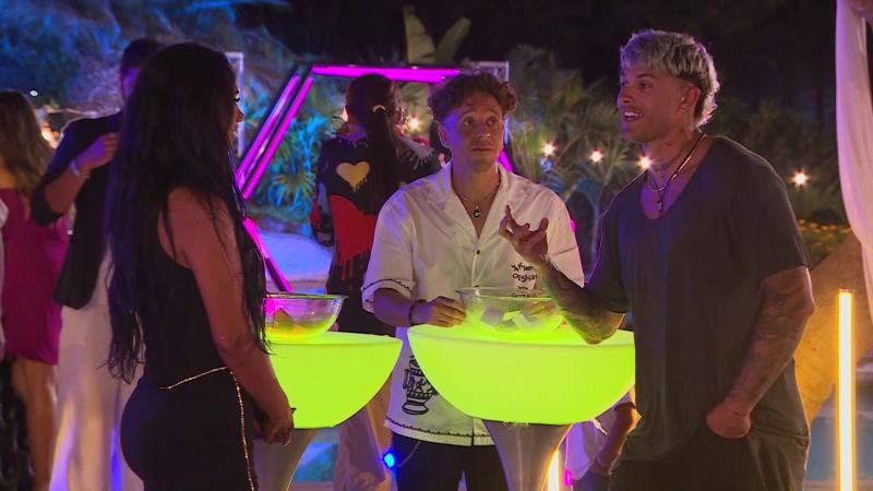 Canal 13 - Pamela Díaz y Nicolás Solabarrieta, hijo de Ivette Vergara