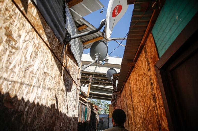 Agencia Uno - Tomas y campamentos en Chile