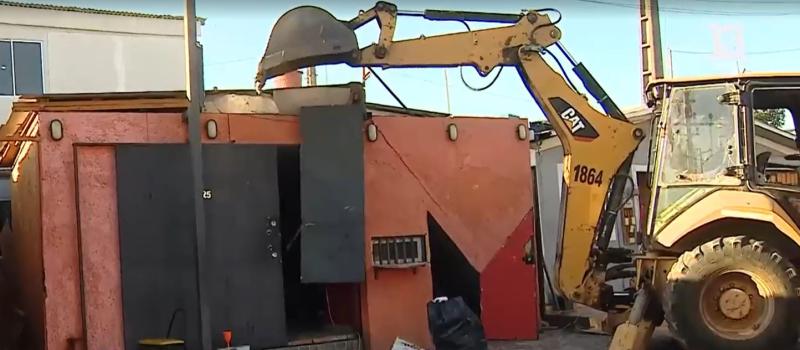 Demolición de local clandestino en toma de Maipú - Tu Día