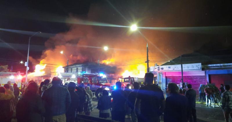 X @rodricuiti - Incendio en Loncoche