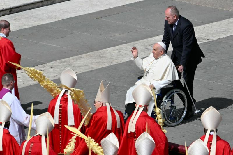 AFP - Papa Francisco en misa de Domingo de Ramos