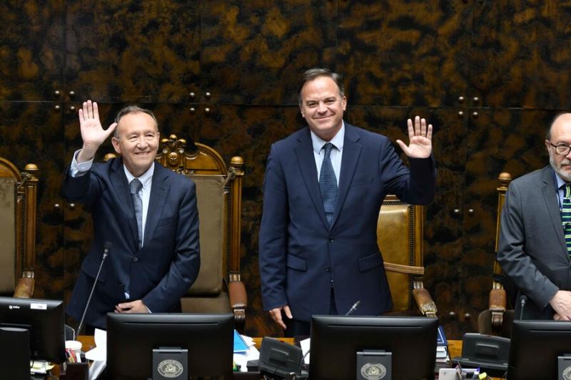 Agencia Uno - García Ruminot (RN) es el nuevo presidente del Senado