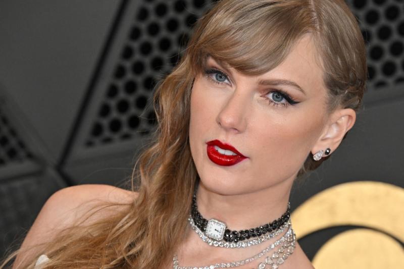Taylor Swift lanza su nuevo disco "The Tortured Poets Department"