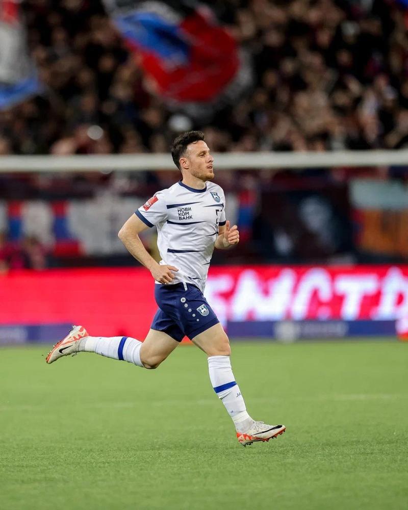 Ángelo Henríquez se ha transformado en figura en FC Baltika - Créditos: Instagram