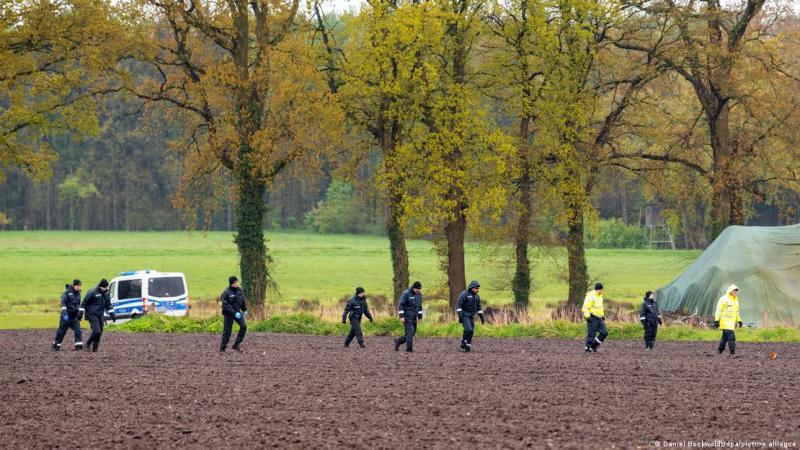 Arian, de seis años, fue visto por última vez el lunes saliendo de la casa de sus padres en Elm, cerca de Bremervörde.